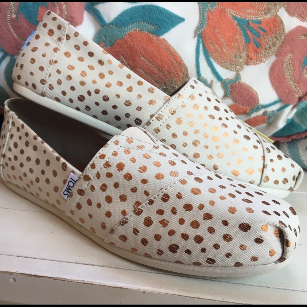 COPY - Toms Canvas Flats (Never worn!) Rose Gold dots!